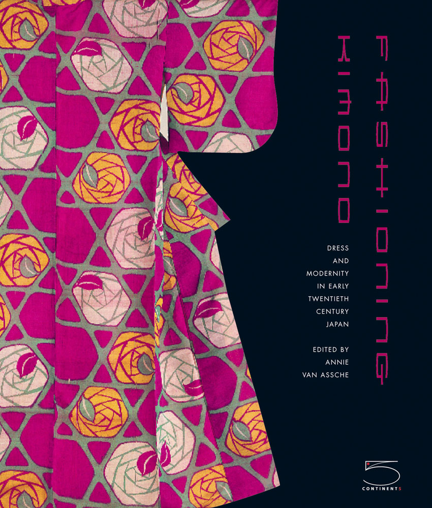 Book cover of Fashioning Kimono, with a pink kimono fabric with rose design. Published by 5 Continents Editions.