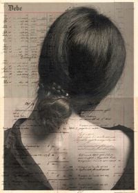 Book cover of Verso Reverso, featuring photo of back of head and shoulders of female, hair tied in a bun, with hand-written notes across portrait. Published by 5 Continents Editions.