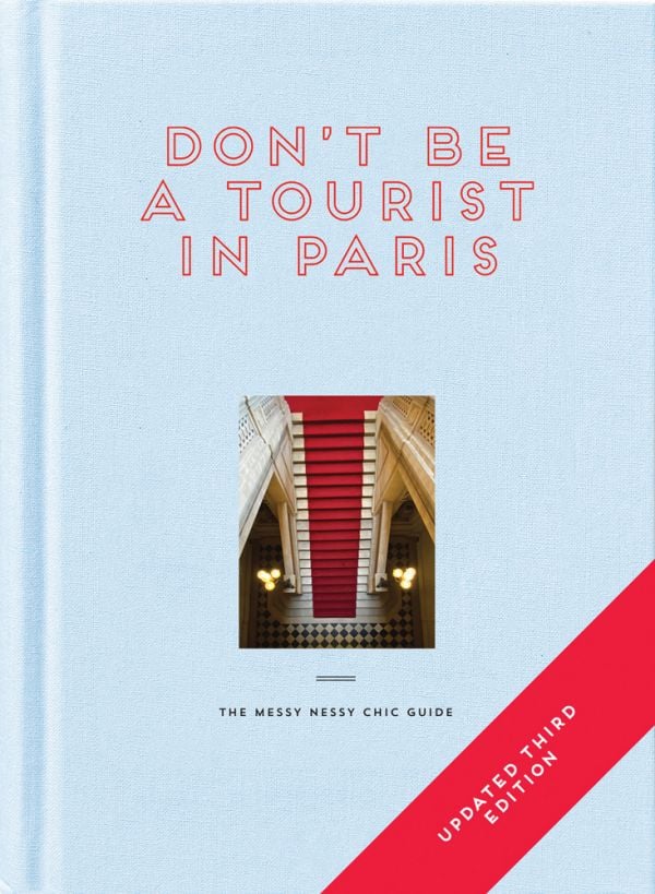 Books　Paris　in　Don't　Tourist　Art　be　UK　a　ACC
