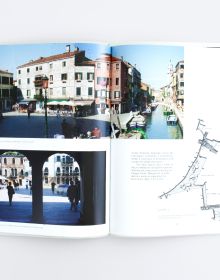 Book cover of Urban Lessons of the Venetian Squares, with an aerial landscape plan. Published by ORO Editions.