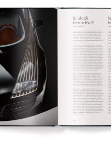 Book cover of Black Beauties, Iconic Cars with a black Bugatti Veyron Grand Sport Vitesse with illuminated lights. Published by teNeues Books.