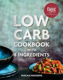 Book cover of Low Carb Cooking With 4 Ingredients, with a bowl of orange food with green edamame beans. Published by Lannoo Publishers.