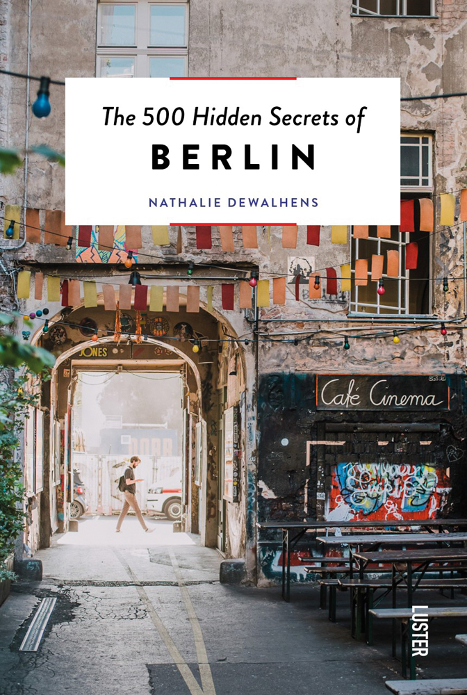 Berlin City Guide, English Version - Books and Stationery